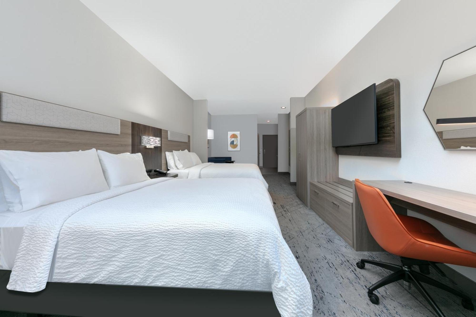 Holiday Inn Express Hotel & Suites Winnie By Ihg Exterior photo